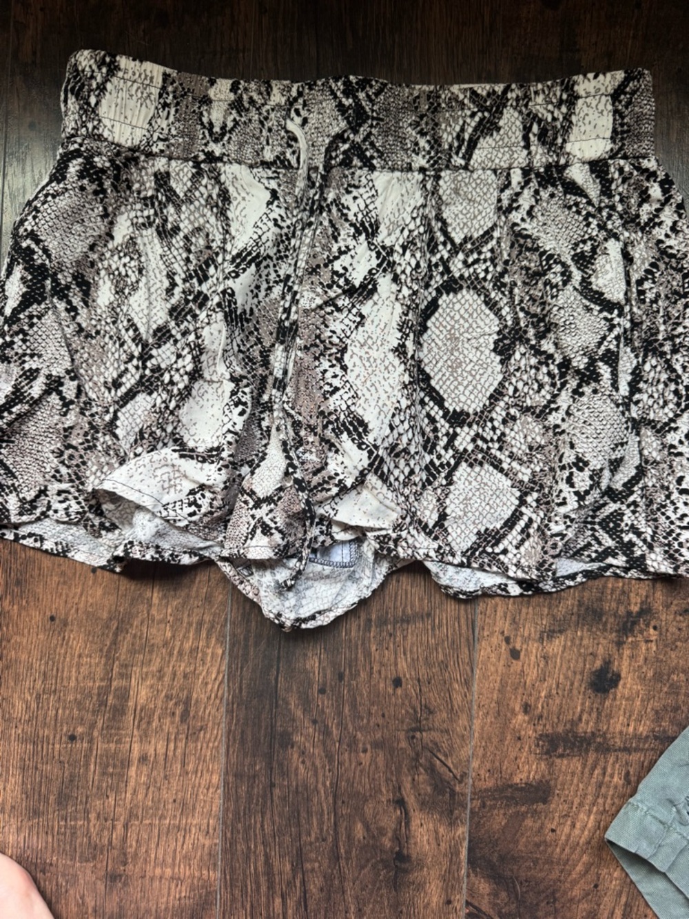 Express Snake Print Women’s Shorts in Black and Cream